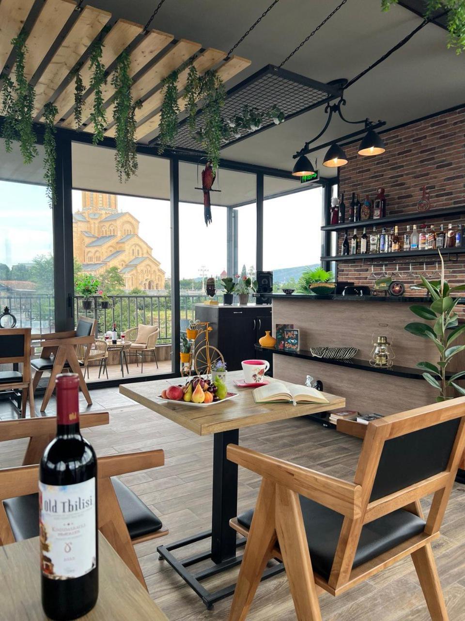 Hotel Livin Tbilisi ภายนอก รูปภาพ