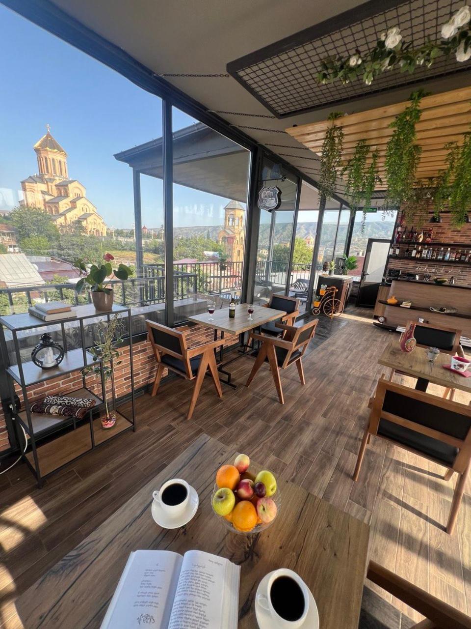 Hotel Livin Tbilisi ภายนอก รูปภาพ