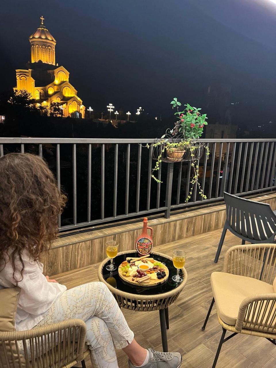 Hotel Livin Tbilisi ภายนอก รูปภาพ