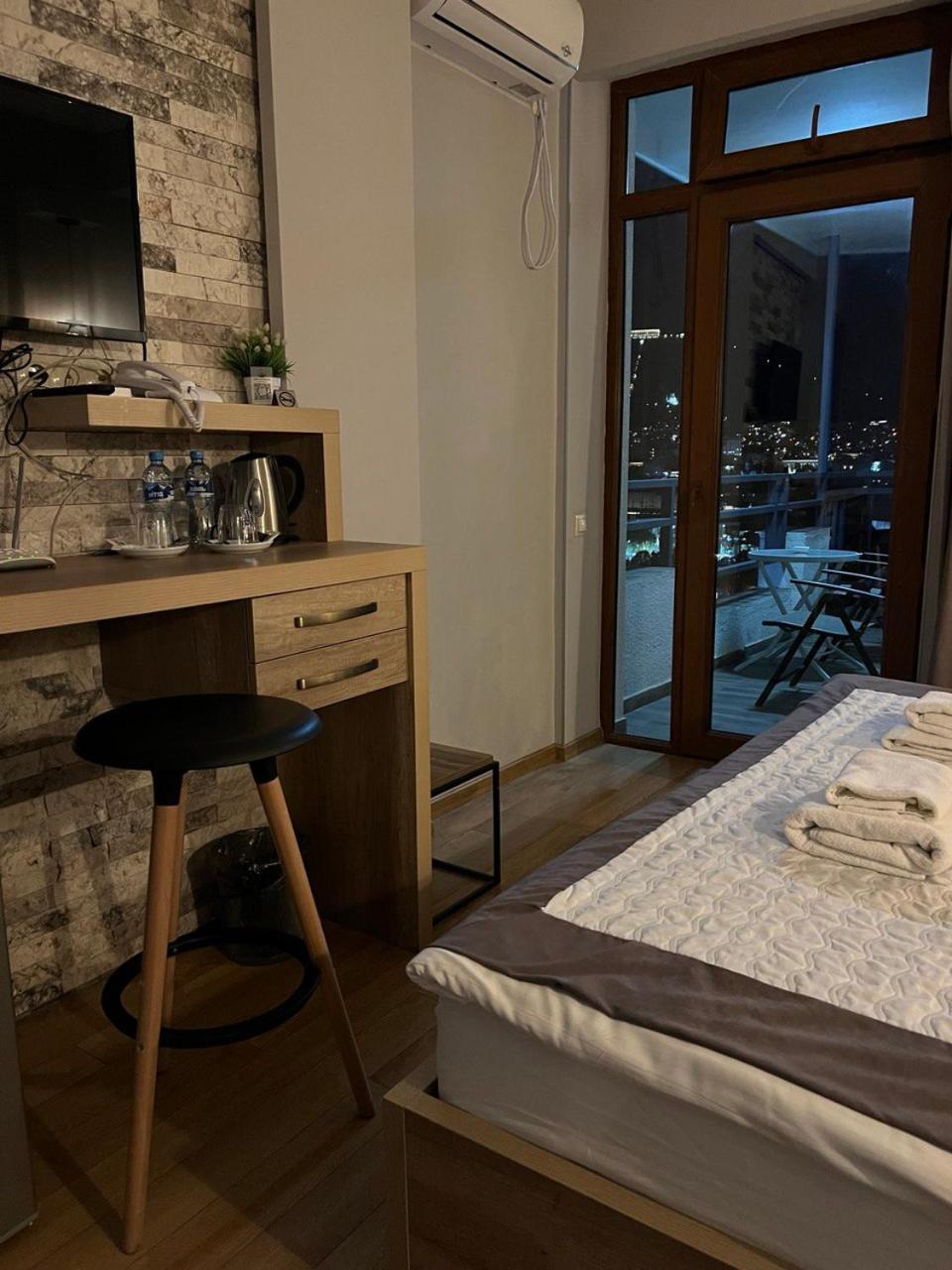 Hotel Livin Tbilisi ภายนอก รูปภาพ