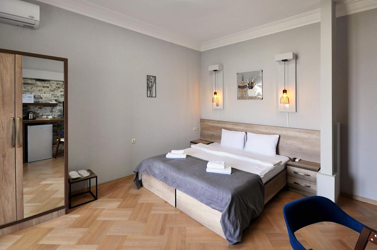 Hotel Livin Tbilisi ภายนอก รูปภาพ